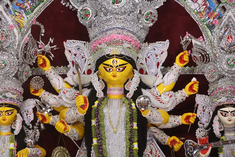 Pujo Parikrama: Kolkata’s Most Spectacular Durga Puja Pandals in Pictures