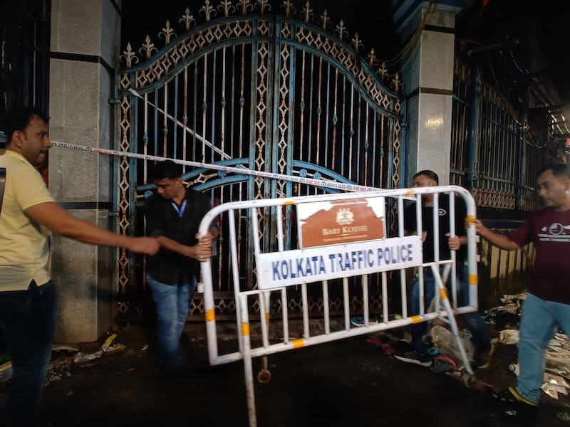 In Images: Trail Of Grief As Kolkata'S Chorbagan Durga Puja Tragedy Claims 18 Lives