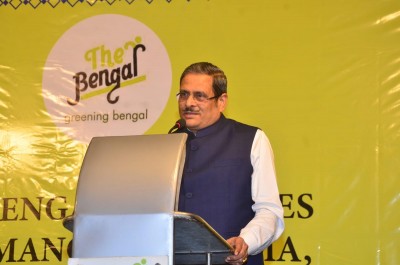 Kolkata CP urges elderly to stay alert against digital scams at ‘Pronam’ interaction