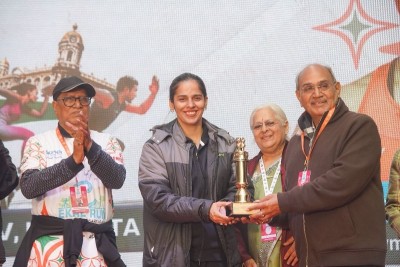 Saina Nehwal leads 5,000-strong crowd in Kolkata – This run is changing lives!