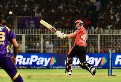 Sunrisers Hyderabad outplay Kolkata Knight Riders by 65 runs at Eden Gardens
