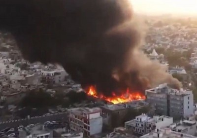 Massive fire engulfs slum cluster in Lucknow, over two dozen huts destroyed