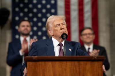 Trump warns Iran of possible military action amid diplomatic deadlock