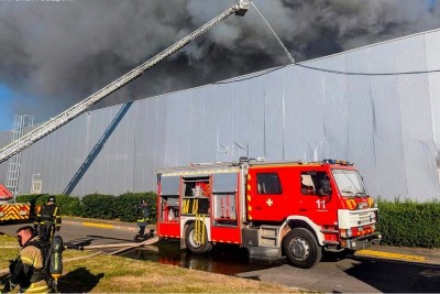 14 killed, over 120 injured as Russian drones strike shopping centre in Zelenskyy's hometown