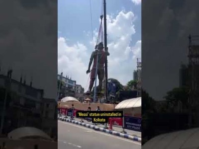 Messi statue uninstalled in Kolkata