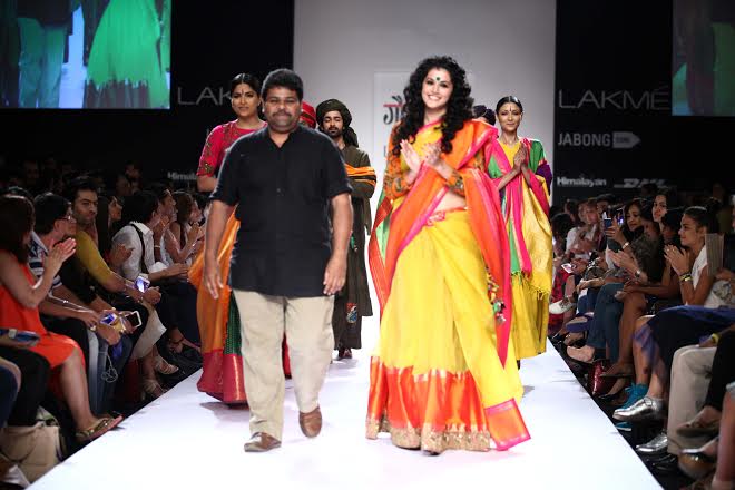 Designer Gaurang showcases collection at LFW