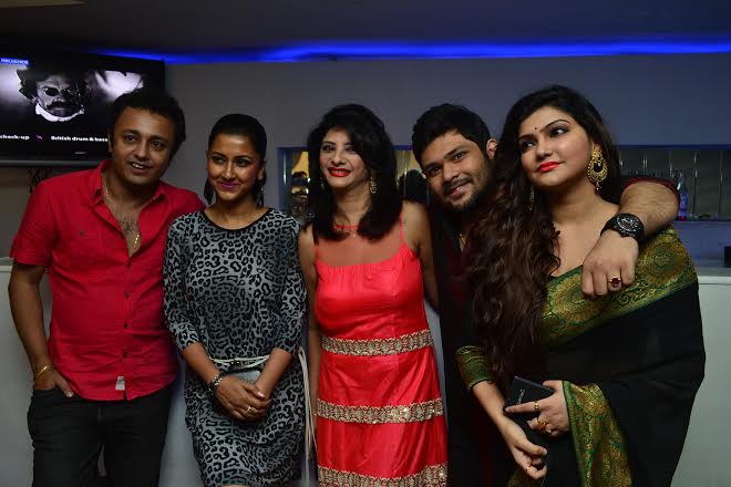 Kolkata fashion line celebrates anniversary with Tollywood beauties