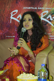 'Rang Rasiya' team visit Kolkata