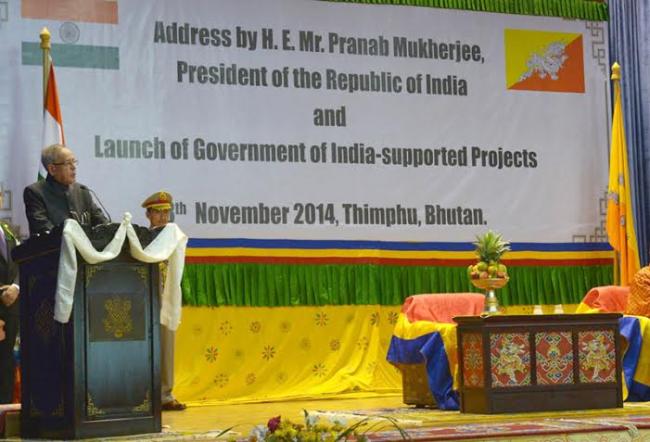 Pranab discusses wide ranging issues with King of Bhutan