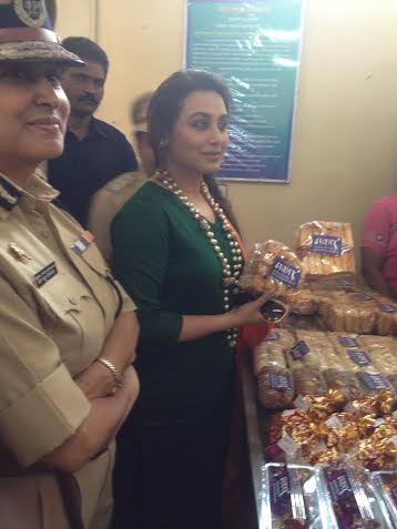 Rani keeps her promise to visit Yerwada Central prison