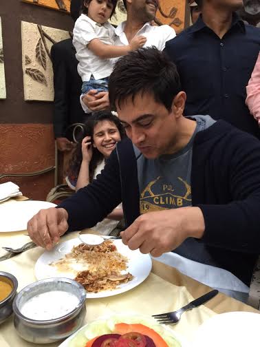 Aamir Khan feasts on Hyderabadi biryani