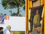  Modi paying floral tributes to Bodhisatva Babasaheb Dr. B.R. Ambedkar on his 59th Mahaparinirvan Diwas, in New Delhi 