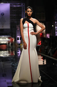 Gauri-Nainika showcase collection at Bridal Fashion Week