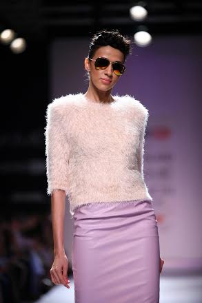 Kriti Sanon walks the ramp at Lakme Fashion Week 