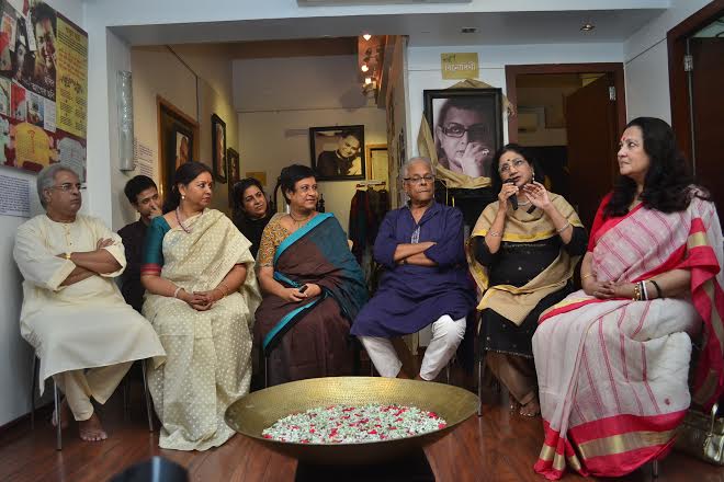 Kolkata groups remember Rituparno Ghosh with words, festival