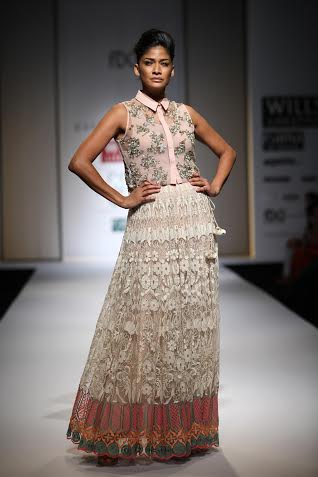 Kavita Bhartia showcases her collection at WLIFW 