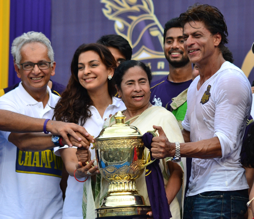 Eden felicitates SRK, KKR
