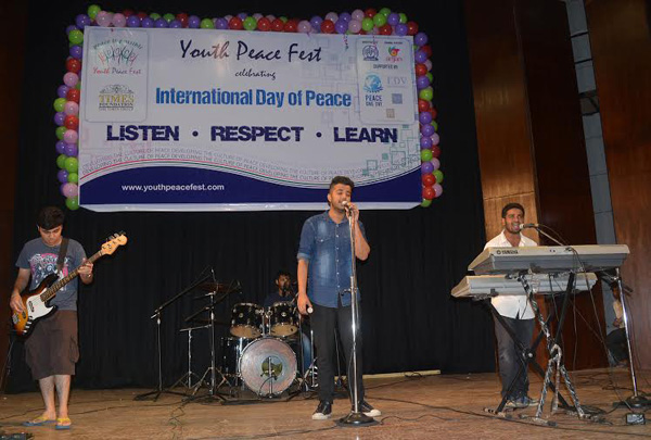 Kolkata observes 'The International Day for Peaace'
