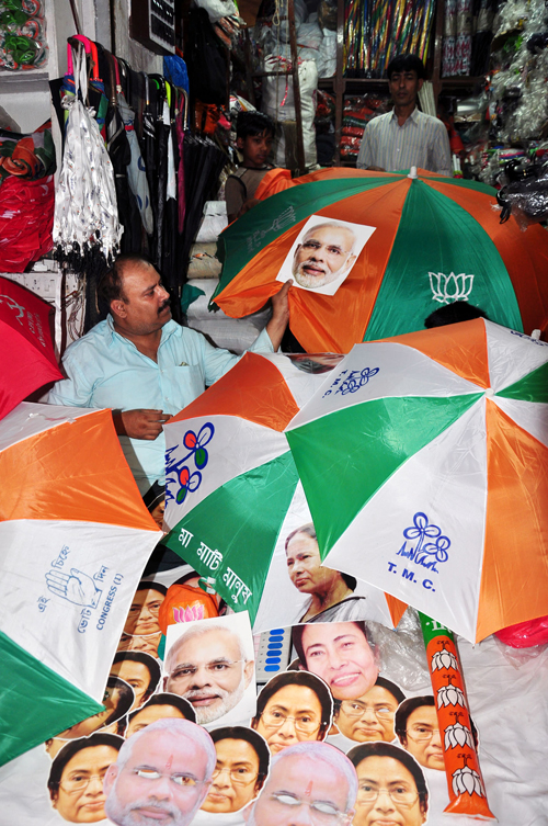 Polls 'merchandise' floods Kolkata markets 