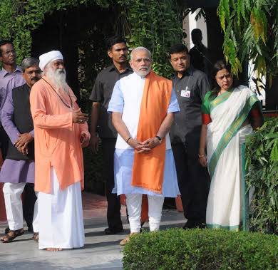 PM Modi launches Clean India campaign