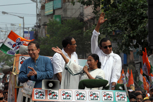 Mamata holds rally in Kolkata 