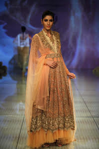 Tarun Tahiliani showcases at Bridal Fashion Week