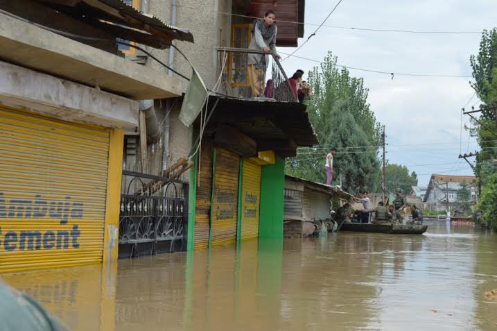 Army carries out Kashmir flood relief and rescue