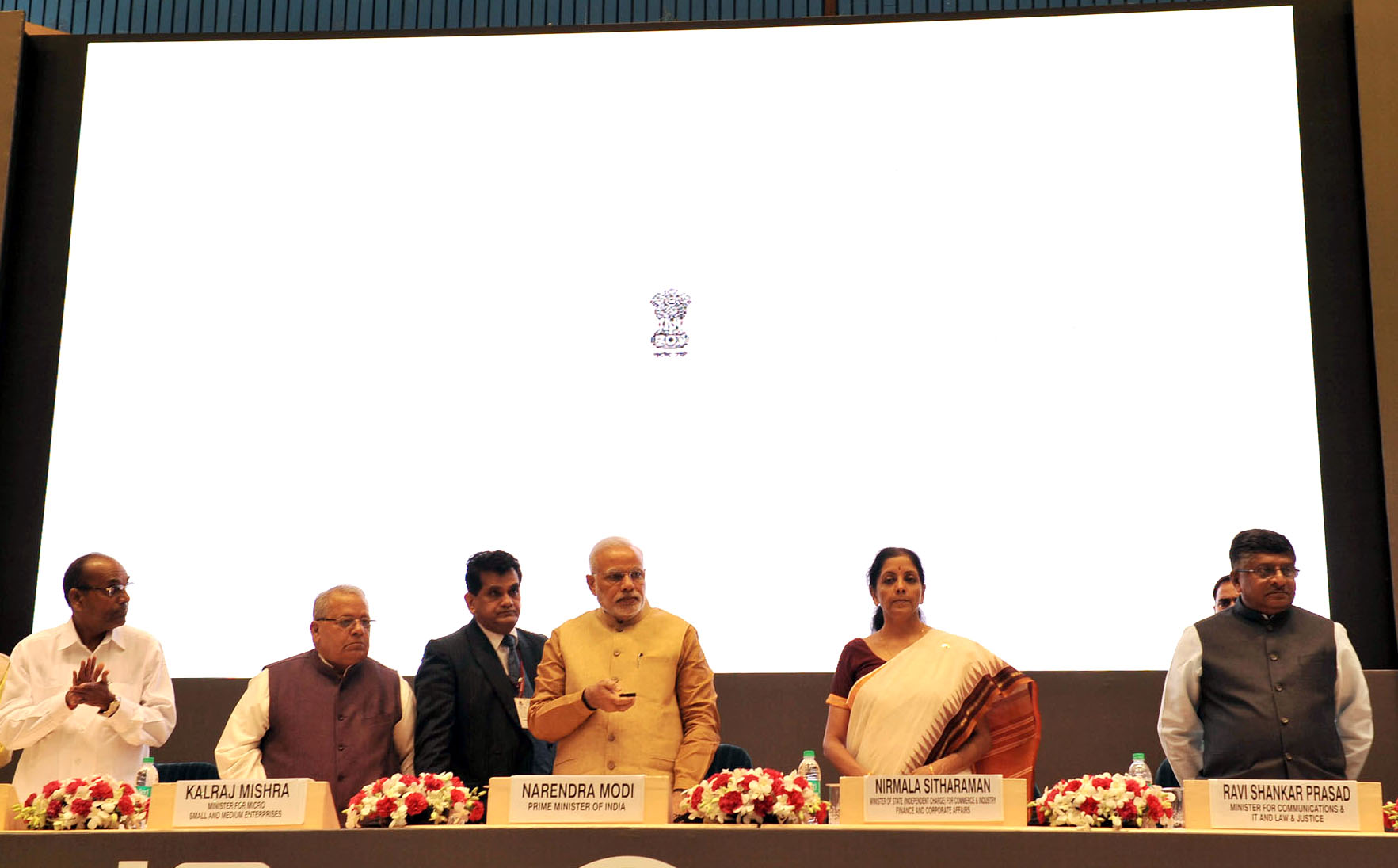  Modi releasing the logo at the inauguration of the â€œMAKE IN INDIAâ€