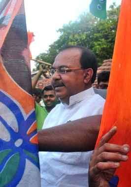 TMC supporters celebrate in front of CM's residence