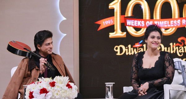 Shahrukh,Kajol celebrate 1000 weeks of DDLJ