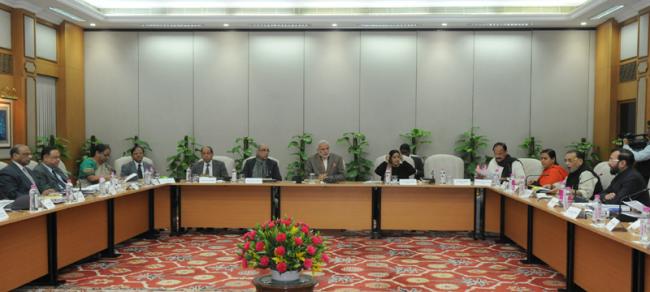 PM chairs meeting of the Council on climate change 