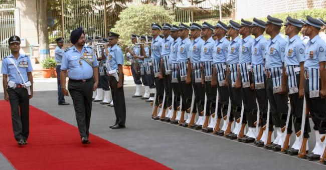 Dhanoa takes over as VC of air staff