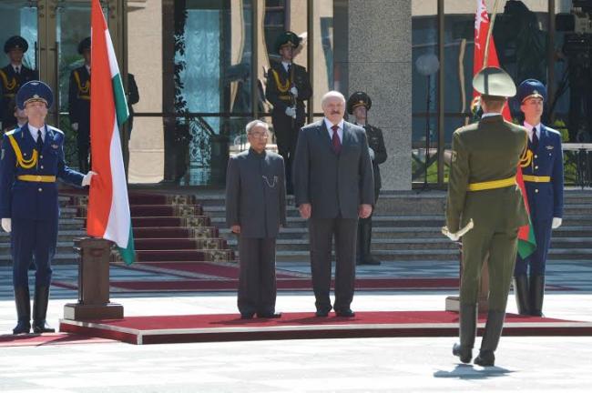 Mukherjee attends ceremonial reception at Palace of Independence