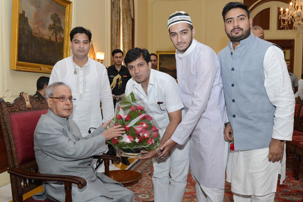 Pranab Mukherjee receiving Id-ul-Fitr's greetings, at Rashtrapati Bhavan