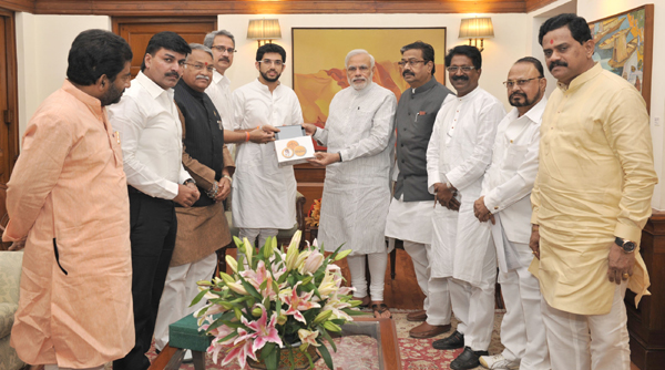 Narendra Modi receives the Shiv Sena delegation on education initiatives