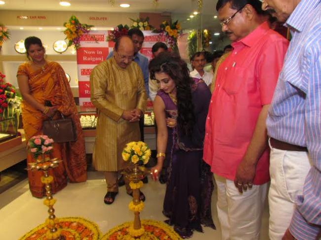 P.C. Chandra inaugurates its new outlet in Raigunj