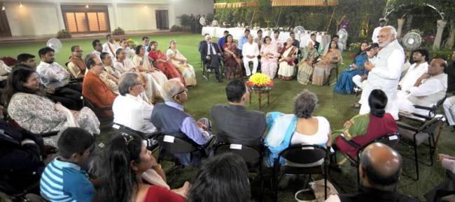  Family members of Netaji Subhas Chandra Bose meets PM Narendra Modi