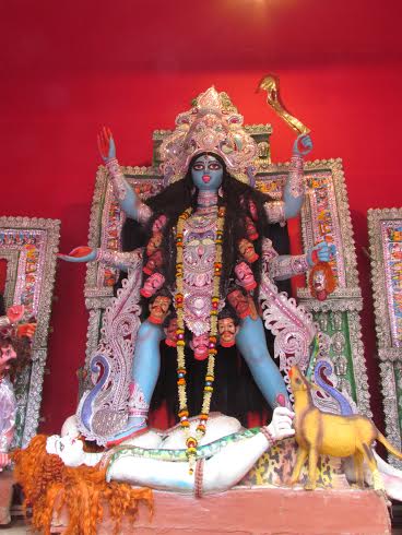 Kolkata: Balak Sangha hosts Kali Puja