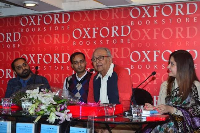 Soumitra Chatterjee launches Priyonkar Dasgupta's book on ghost