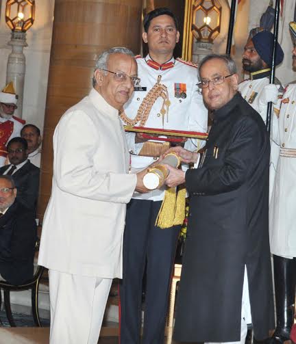 President confers Bharat Ratna, Padma Awards 