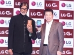 Amitabh Bachchan launches LG's G4 in India