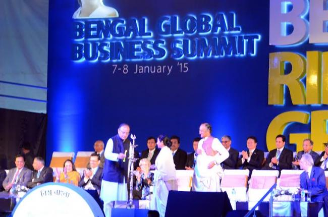 Jaitley, Mamata share stage at Bengal Business Summit