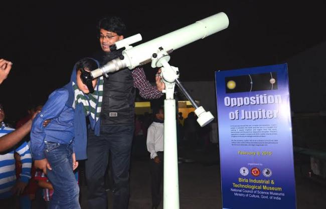 Jupiter comes closest to Earth tonight, long queue spotted outside BITM Kolkata