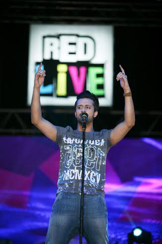 Atif Aslam, Mohit Chauhan performs together