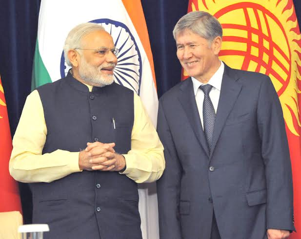 Narendra Modi delivering his statement to the media at Joint Press Briefing with the President of Kyrgyz Republic, Mr. Almazbek Atambayev