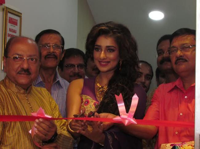 P.C. Chandra inaugurates its new outlet in Raigunj