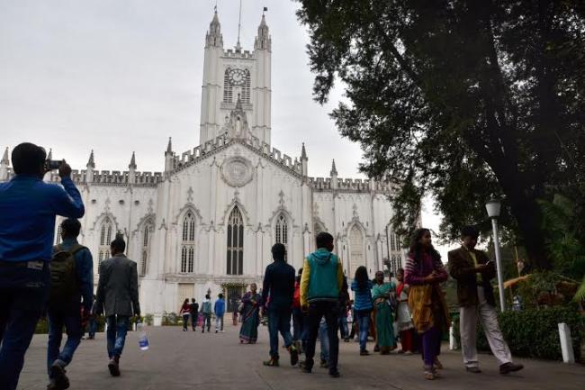 Kolkata celebrates new year amid pomp and gaiety