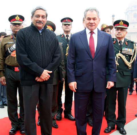 Parrikar invites Russian Defence industry to join in â€˜Make In Indiaâ€™ plan