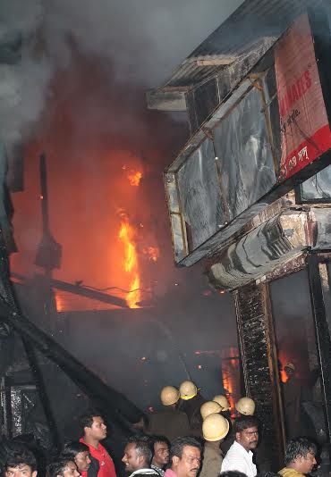 Fire in Kolkata's plywood godown 