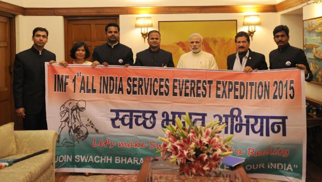 Team of first All India Services Expedition to Mt. Everest calls on PM